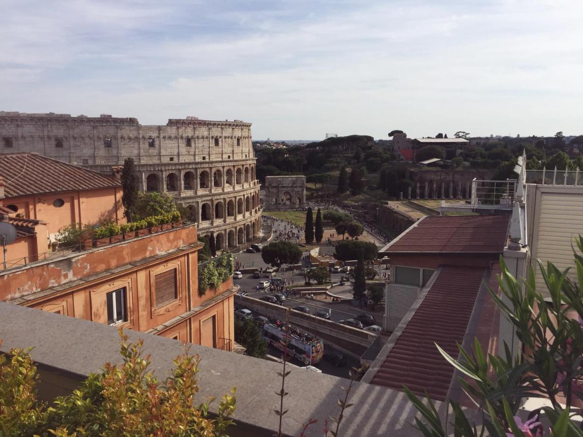 Superattico Sul Colosseo Roma Exterior foto